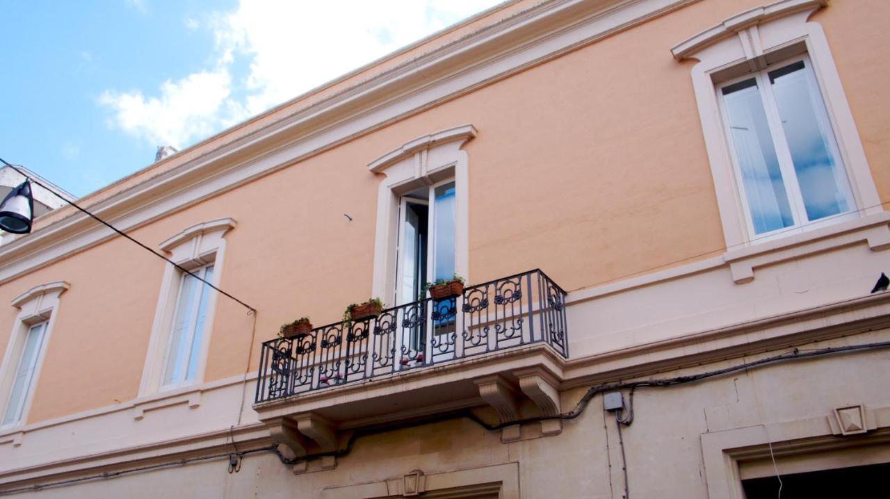Casa Di Lo Suites Lecce Exterior photo